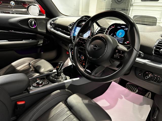 ＭＩＮＩ ジョンクーパーワークス　クラブマン　ＪＣＷ・トリム　４ＷＤ　ジョンクーパーワークストリム　１９インチアロイ　ＭＩＮＩＹｏｕｒｓスタイルレザーシート　電動フロントシート　　ＡＣＣ　パーキングアシスト　ＬＥＤヘッドライト　ワンオーナー　認定中古車２年保証（24枚目）