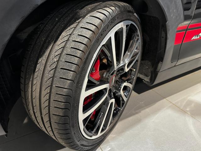 ＭＩＮＩ ジョンクーパーワークス　クラブマン　ＪＣＷ・トリム　４ＷＤ　ジョンクーパーワークストリム　１９インチアロイ　ＭＩＮＩＹｏｕｒｓスタイルレザーシート　電動フロントシート　　ＡＣＣ　パーキングアシスト　ＬＥＤヘッドライト　ワンオーナー　認定中古車２年保証（50枚目）