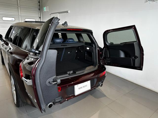 ＭＩＮＩ クーパーＳ　クラブマン　オール４　４ＷＤ　インディゴブルーレザーシート　パノラマサンルーフ　ジョンクーパーワークスチリパッケージ　純正ナビ　リアカメラ　アクティブクルーズコントロール　ＬＥＤヘッドライト　ワンオーナー認定中古車１年保証（15枚目）