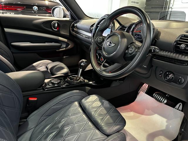 ＭＩＮＩ クーパーＳ　クラブマン　オール４　４ＷＤ　インディゴブルーレザーシート　パノラマサンルーフ　ジョンクーパーワークスチリパッケージ　純正ナビ　リアカメラ　アクティブクルーズコントロール　ＬＥＤヘッドライト　ワンオーナー認定中古車１年保証（22枚目）