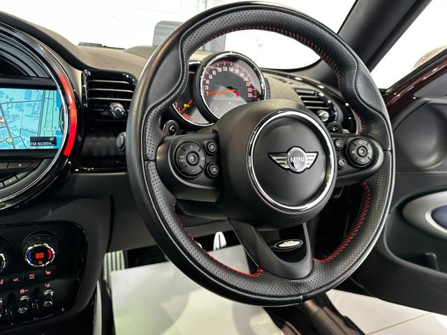 ＭＩＮＩ クーパーＳ　クラブマン　オール４　４ＷＤ　インディゴブルーレザーシート　パノラマサンルーフ　ジョンクーパーワークスチリパッケージ　純正ナビ　リアカメラ　アクティブクルーズコントロール　ＬＥＤヘッドライト　ワンオーナー認定中古車１年保証（32枚目）