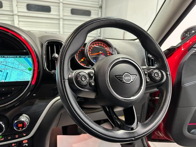 ＭＩＮＩ クーパーＳＤ　クロスオーバー　オール４　ＡＬＬ４　ペッパーパッケージ　純正ナビゲーション　リアカメラ　パーキングアシスト　前席シートヒーター　１８インチアロイホイール　ルームミラー内蔵ＥＴＣ　認定中古車　２年保証（28枚目）