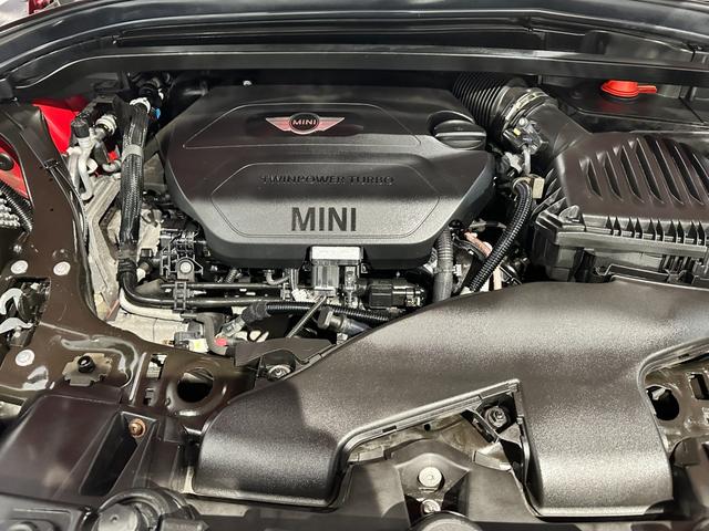 ＭＩＮＩ クーパーＳＤ　クロスオーバー　オール４　ＡＬＬ４　ペッパーパッケージ　純正ナビゲーション　リアカメラ　パーキングアシスト　前席シートヒーター　１８インチアロイホイール　ルームミラー内蔵ＥＴＣ　認定中古車　２年保証（36枚目）