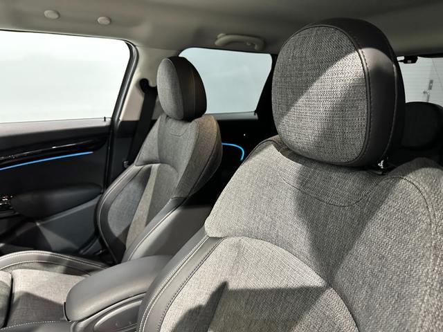 MINI クーパーDプレミアムプラスパッケージクラシックトリム プレミアムプラスパッケージ スポーツシート 前席シートヒーター ヘッドアップディスプレイ リアビューカメラ ルームミラー内蔵ETC 16インチアロイホイール クラシックトリム ワンオーナー(9枚目)