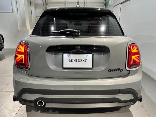 MINI クーパーDプレミアムプラスパッケージクラシックトリム プレミアムプラスパッケージ スポーツシート 前席シートヒーター ヘッドアップディスプレイ リアビューカメラ ルームミラー内蔵ETC 16インチアロイホイール クラシックトリム ワンオーナー(15枚目)