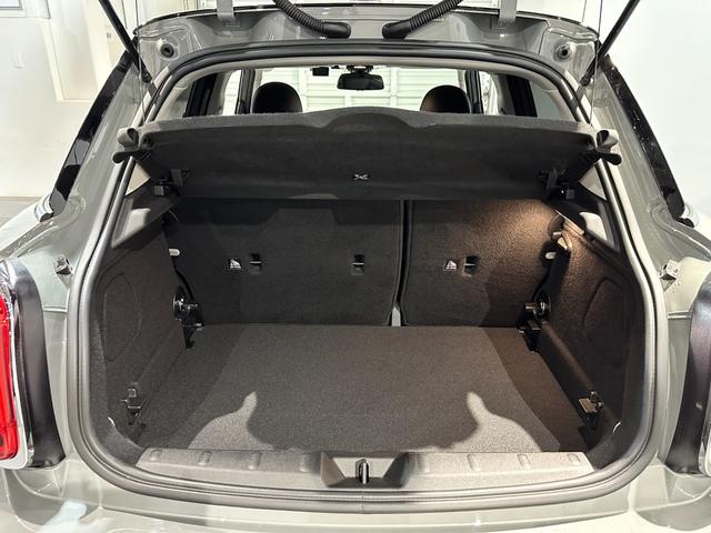 MINI クーパーDプレミアムプラスパッケージクラシックトリム プレミアムプラスパッケージ スポーツシート 前席シートヒーター ヘッドアップディスプレイ リアビューカメラ ルームミラー内蔵ETC 16インチアロイホイール クラシックトリム ワンオーナー(16枚目)