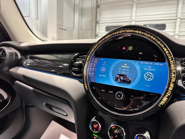 MINI クーパーDプレミアムプラスパッケージクラシックトリム プレミアムプラスパッケージ スポーツシート 前席シートヒーター ヘッドアップディスプレイ リアビューカメラ ルームミラー内蔵ETC 16インチアロイホイール クラシックトリム ワンオーナー(36枚目)