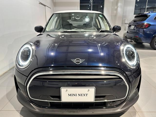 MINI クーパー クラシック・トリム プレミアムプラスパッケージ スポーツシート 前席シートヒーター ヘッドアップディスプレイ リアビューカメラ ルームミラー内蔵ETC 16インチアロイホイール クラシックトリム ワンオーナー(6枚目)