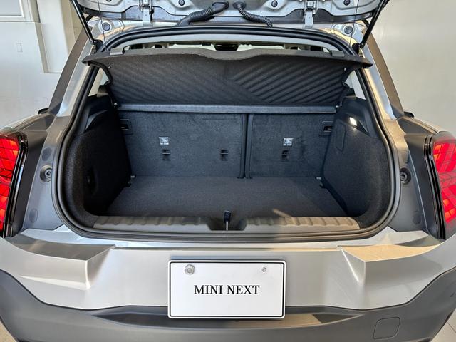 MINI エースマンE クラシック・トリム クラシックトリム 18インチアロイホイール アダプティブLEDヘッドライト 前席シートヒーター ステアリングヒーター ドライビングアシスト パーキングアシストプラス 弊社デモカー 認定中古車 2年保証(18枚目)
