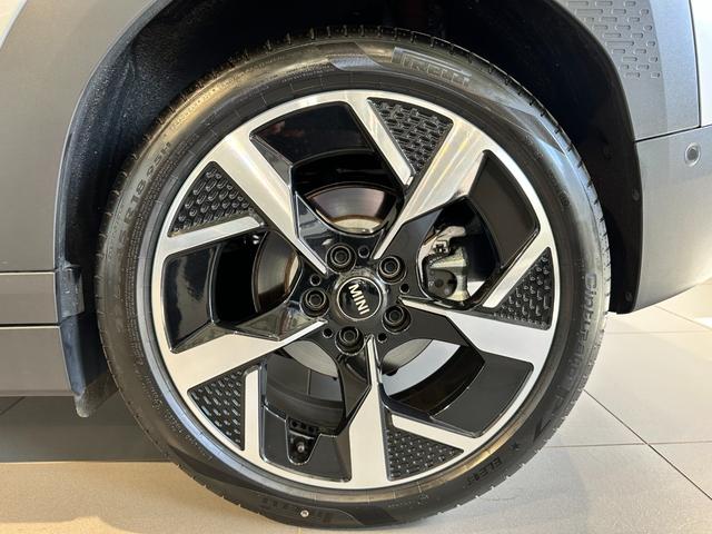 MINI エースマンE クラシック・トリム クラシックトリム 18インチアロイホイール アダプティブLEDヘッドライト 前席シートヒーター ステアリングヒーター ドライビングアシスト パーキングアシストプラス 弊社デモカー 認定中古車 2年保証(45枚目)