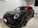 ＭＩＮＩ ジョンクーパーワークス　クラブマン　ＪＣＷ・トリム　４ＷＤ　ジョンクーパーワークストリム　１９インチアロイ　ＭＩＮＩＹｏｕｒｓスタイルレザーシート　電動フロントシート　　ＡＣＣ　パーキングアシスト　ＬＥＤヘッドライト　ワンオーナー　認定中古車２年保証（2枚目）