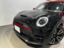 ＭＩＮＩ ジョンクーパーワークス　クラブマン　ＪＣＷ・トリム　４ＷＤ　ジョンクーパーワークストリム　１９インチアロイ　ＭＩＮＩＹｏｕｒｓスタイルレザーシート　電動フロントシート　　ＡＣＣ　パーキングアシスト　ＬＥＤヘッドライト　ワンオーナー　認定中古車２年保証（4枚目）