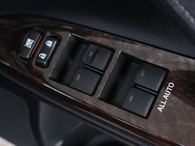 マークX 250G Four Fパッケージ 4WD 後期型 寒冷地仕様 SDナビ バックカメラ セーフティーセンス レーダークルーズ HIDヘッドライト オートライト デュアルオートエアコン ドラレコ ETC(25枚目)