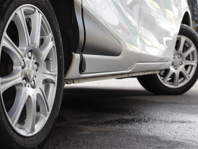 シエンタ Ｇ　４ＷＤ　フリップダウン　純正ナビ＆ＴＶ　セーフティーセンス　寒冷地仕様　ＬＥＤヘッドライト　両側電動ドア　シートヒーター　バックカメラ　ワンオーナー　スマートキー　プッシュスタート　オートライト（15枚目）