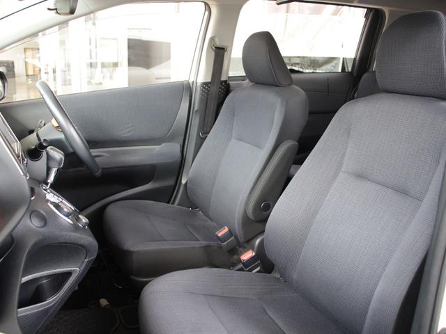 シエンタ Ｇ　４ＷＤ　フリップダウン　純正ナビ＆ＴＶ　セーフティーセンス　寒冷地仕様　ＬＥＤヘッドライト　両側電動ドア　シートヒーター　バックカメラ　ワンオーナー　スマートキー　プッシュスタート　オートライト（21枚目）