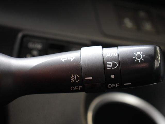 シエンタ Ｇ　４ＷＤ　フリップダウン　純正ナビ＆ＴＶ　セーフティーセンス　寒冷地仕様　ＬＥＤヘッドライト　両側電動ドア　シートヒーター　バックカメラ　ワンオーナー　スマートキー　プッシュスタート　オートライト（30枚目）