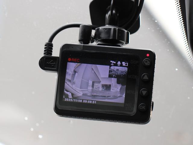 ノート オーテック FOUR 4WD コネクトナビ&TV プロパイロット アラウンドビューモニター 全方位運転支援システム レザーシート ブラインドスポット デジタルインナーミラー ステアリングヒーター シートヒーター ETC(29枚目)