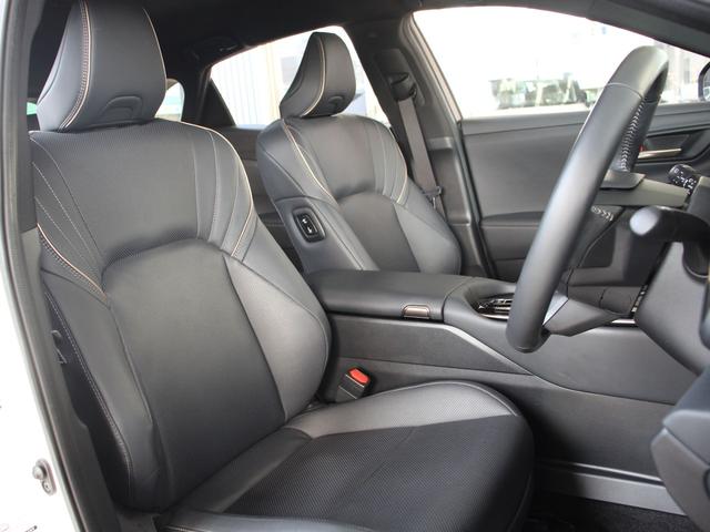 クラウンスポーツ Ｚ　４ＷＤ　本州仕入　純正１２．３型ナビ＆ＴＶ　全周囲カメラ　トヨタチームメイト　セーフティーセンス　レーダークルーズ　黒レザーシート　シートベンチレーション　ワイヤレス充電　ハンズフリーパワーバックドア（12枚目）