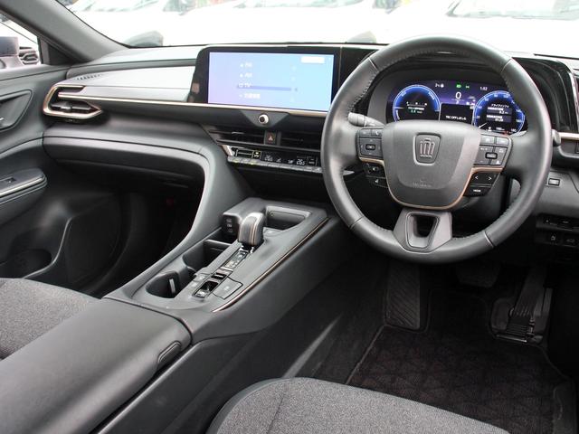 クラウンクロスオーバー Ｇアドバンスド　４ＷＤ　本州仕入　ＧＲエアロ　デジタルインナーミラー　純正１２．３型ディスプレイ＆ＴＶ　全周囲カメラ　セーフティーセンス　レーダークルーズ　ブラインドスポット　ワイヤレス充電　パワートランク　ＥＴＣ（2枚目）