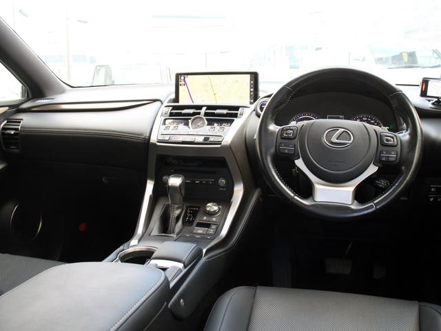 NX NX300h スパイス&シック 4WD 後期型 パノラマルーフ 寒冷地仕様 オプションアルミ 純正10.3型ナビ&TV 全周囲カメラ プレミアムサウンド セーフティーセンスプラス レーダークルーズ シートベンチレーション ETC(2枚目)