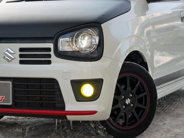 アルトワークス ベースグレード　５速マニュアル　純正レカロシート　ディスプレイオーディオ　オートライト　ＰＴＣヒーター　ミラーヒーター　電動格納ミラー　ＨＩＤヘッドライト　オートエアコン　純正１５インチアルミホイール　ＥＴＣ（12枚目）