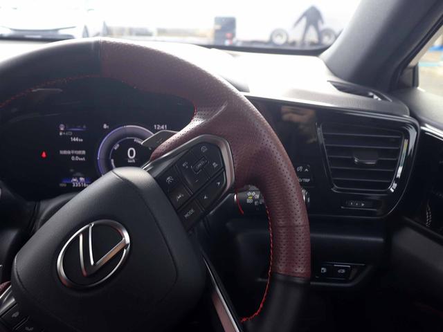 ＮＸ ＮＸ３５０ｈ　寒冷地　９．８型ディスプレイオーディオ　パノラミックビュー　フルセグＴＶ　３眼フルＬＥＤヘッドライト　デジタルミラー　セーフティシステム＋　アダプティブハイビーム　シートヒーター　１５００Ｗ（13枚目）