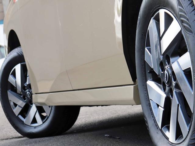 セレナ ＸＶ　寒冷地仕様　防水シート　１２．３型コネクトナビＴＶ　アラウンドビューモニター３６０°セーフティアシスト　ハンズフリーパワースライドドア　プロパイロット　インテリジェントルームミラー　ＥＴＣ２．０（18枚目）