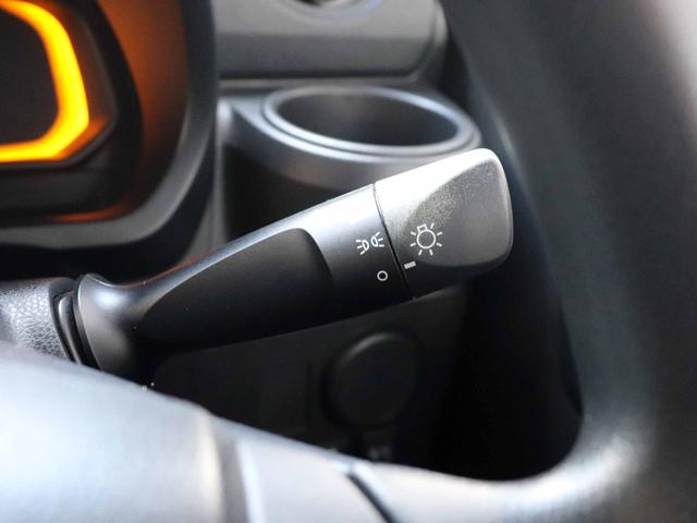 ミライース L 4WD 純正CD 社外13インチアルミ ダイヤル式マニュアルエアコン リアヒーターダクト キーレス アンバー照明デジタルメーター デジタルマルチインフォメーションディスプレイ(10枚目)