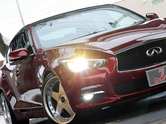 スカイライン ３５０ＧＴ　ＦＯＵＲ　ハイブリッド　タイプＰ　全方位運転支援システム　インテリジェントクルーズコントロール　アラウンドビューモニター　メーカーナビ　フルセグＴＶ　社外１９インチアルミ　黒革シート　メモリー付パワーシート　シートヒーター　ＥＴＣ（19枚目）