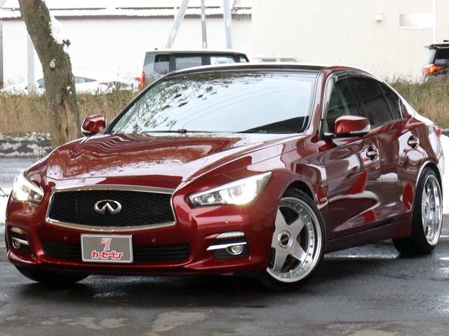 スカイライン ３５０ＧＴ　ＦＯＵＲ　ハイブリッド　タイプＰ　全方位運転支援システム　インテリジェントクルーズコントロール　アラウンドビューモニター　メーカーナビ　フルセグＴＶ　社外１９インチアルミ　黒革シート　メモリー付パワーシート　シートヒーター　ＥＴＣ（24枚目）