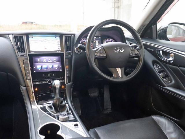 スカイライン ３５０ＧＴ　ＦＯＵＲ　ハイブリッド　タイプＰ　全方位運転支援システム　インテリジェントクルーズコントロール　アラウンドビューモニター　メーカーナビ　フルセグＴＶ　社外１９インチアルミ　黒革シート　メモリー付パワーシート　シートヒーター　ＥＴＣ（30枚目）