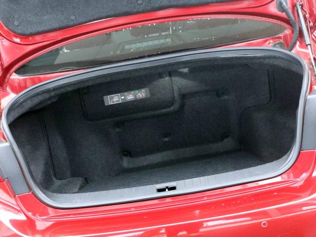 スカイライン ３５０ＧＴ　ＦＯＵＲ　ハイブリッド　タイプＰ　全方位運転支援システム　インテリジェントクルーズコントロール　アラウンドビューモニター　メーカーナビ　フルセグＴＶ　社外１９インチアルミ　黒革シート　メモリー付パワーシート　シートヒーター　ＥＴＣ（35枚目）