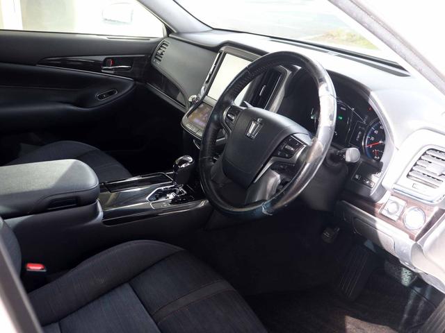 クラウンハイブリッド アスリートS Four 後期型 アドバンストPKG プリクラッシュ レーダークルーズ スパッタリング18インチアルミ メーカーナビTV パノラミックビューモニター インテリジェントクリアランスソナー パワーシート ETC(4枚目)