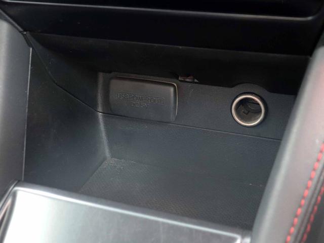 ＷＲＸ Ｓ４ ２．０ＧＴ－Ｓアイサイト　後期Ｄ型　アイサイトセーフティプラス　全車速追従クルーズ　ビルシュタイン　８型ＳＤナビ　フルセグＴＶ　フロント・サイド・バックカメラ　黒半革　シートヒーター　フロントデアイサー　ブラックベゼルＬＥＤ（9枚目）