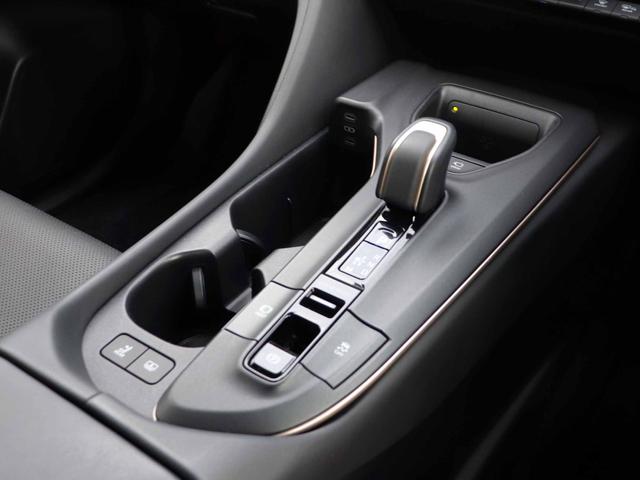 クラウンクロスオーバー RSアドバンスド 寒冷地仕様 サンルーフ モデリスタエアロ ドライバーサポートPKG2 リアサポートPKG 12.3型ナビTV パノラミックビューモニター デジタルインナーミラー パワートランク 黒革 ETC2.0(9枚目)