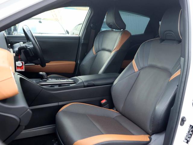 クラウンクロスオーバー RSアドバンスド 寒冷地仕様 サンルーフ モデリスタエアロ ドライバーサポートPKG2 リアサポートPKG 12.3型ナビTV パノラミックビューモニター デジタルインナーミラー パワートランク 黒革 ETC2.0(29枚目)