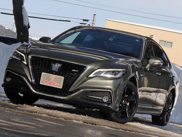 クラウンハイブリッド ＲＳアドバンス　Ｆｏｕｒ　ジャパンカラーセレクションＰＫＧ　寒冷地仕様　　セーフティＰＫＧプラス　メーカーナビＴＶ　パノラミックビューモニター　レーダークルーズ　Ａハイビーム　黒本革　ブラインドスポット　ＲＣＴＡ　ＥＴＣ（4枚目）