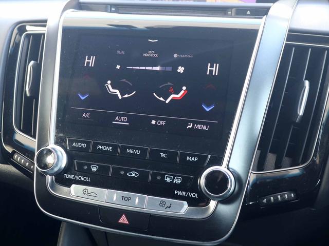 クラウンハイブリッド ＲＳアドバンス　Ｆｏｕｒ　ジャパンカラーセレクションＰＫＧ　寒冷地仕様　　セーフティＰＫＧプラス　メーカーナビＴＶ　パノラミックビューモニター　レーダークルーズ　Ａハイビーム　黒本革　ブラインドスポット　ＲＣＴＡ　ＥＴＣ（37枚目）