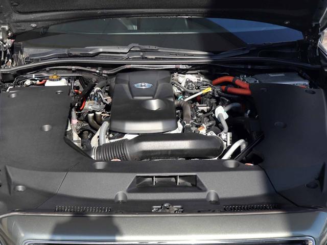 クラウンハイブリッド ＲＳアドバンス　Ｆｏｕｒ　ジャパンカラーセレクションＰＫＧ　寒冷地仕様　　セーフティＰＫＧプラス　メーカーナビＴＶ　パノラミックビューモニター　レーダークルーズ　Ａハイビーム　黒本革　ブラインドスポット　ＲＣＴＡ　ＥＴＣ（49枚目）