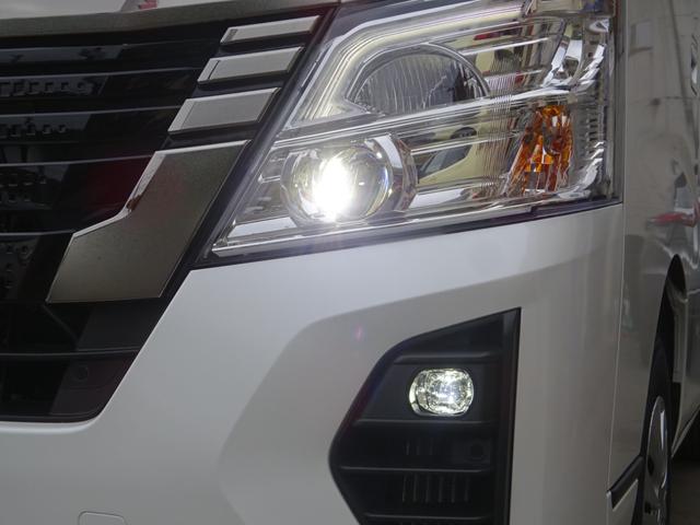 キャラバン ロンググランドプレミアムGX アラウンドビューモニター 電動スライドドア イージークローザー リアヒーター、クーラー プッシュスタート 革巻ステアリング LEDヘッドランプ、テール、フォグランプ 寒冷地仕様車(7枚目)