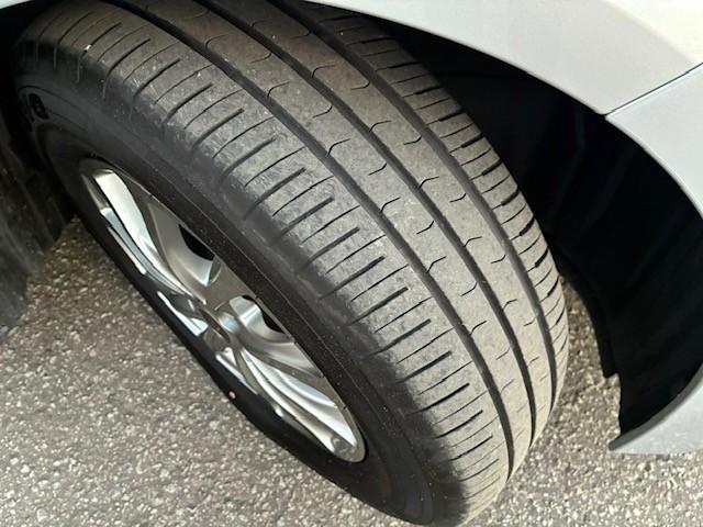 カローラ ハイブリッド　Ｇ（20枚目）