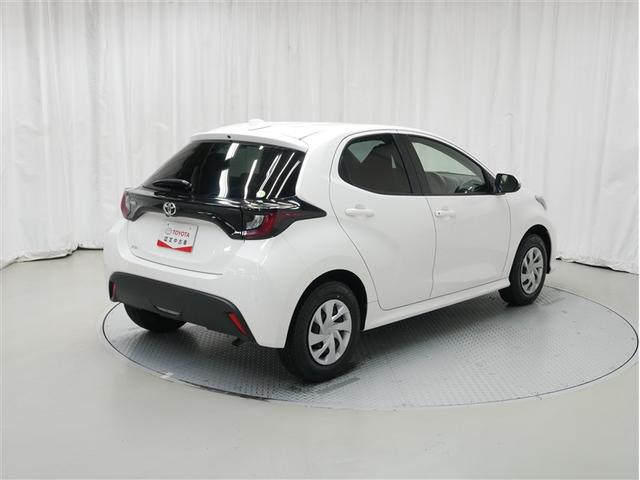 ヤリス Ｘ（3枚目）