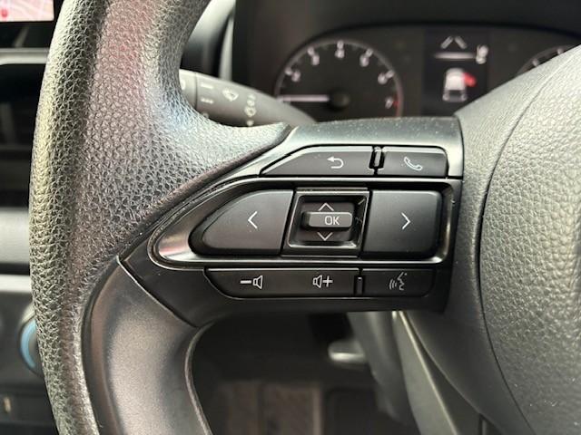 ヤリス X(8枚目)