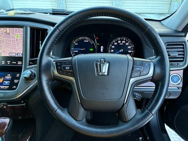 クラウンハイブリッド ロイヤルサルーン Four ブラックスタイル(7枚目)