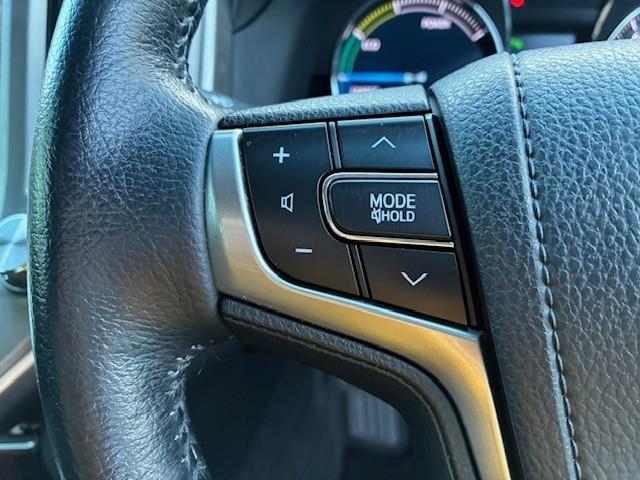 クラウンハイブリッド ロイヤルサルーン Four ブラックスタイル(8枚目)