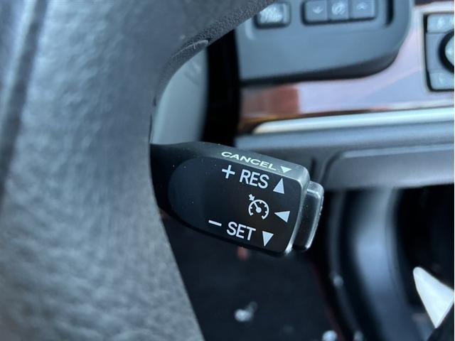 クラウンハイブリッド ロイヤルサルーン Four ブラックスタイル(10枚目)