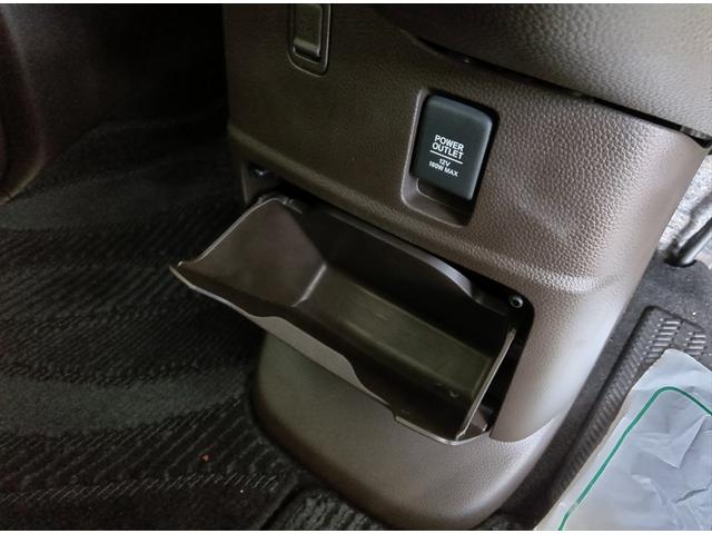 N-BOX G 後期型 衝突軽減ブレーキ Bluetooth バックカメラ ドラレコ フルセグTV 社外ナビ CD・DVD再生 スマートキー アイドリングストップ ABS 禁煙車 シートヒーター 4WD(19枚目)