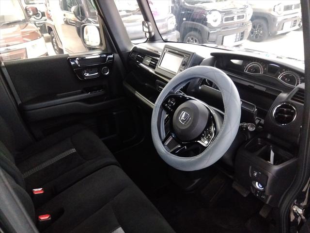 Ｎ－ＢＯＸカスタム Ｌ　後期型　衝突軽減ブレーキ　バックカメラ　ワンセグＴＶ　片側パワースライドドア　ＣＤ　エンジンスターター　アイドリングストップ　スマートキー　純正アルミホイール　ＬＥＤヘッドライト　ＡＢＳ　４ＷＤ（10枚目）