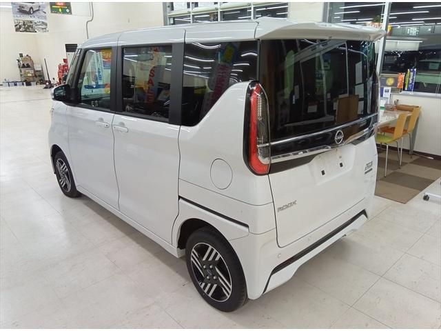 ルークス ハイウェイスター X 後期型 4WD 衝突軽減ブレーキ Bluetooth 全周囲カメラ バックカメラ ドラレコ フルセグTV 純正ナビ 片側パワースライドドア ETC アイドリングストップ スマートキー ABS(5枚目)