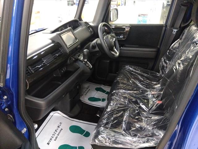 Ｎ－ＢＯＸカスタム Ｇ・Ｌホンダセンシング　４ＷＤ　衝突軽減ブレーキ　Ｂｌｕｅｔｏｏｔｈ　バックカメラ　ドラレコ　純正ナビＴＶ　片側パワースライドドア　ＵＳＢ接続　ＥＴＣ　スマートキー　アイドリングストップ　ＡＢＳ　ＬＥＤヘッドライ　ト禁煙車（7枚目）